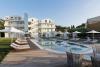 V Luxury Suites