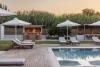 V Luxury Suites