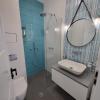 Brand new luxury apartment meters from the subway