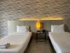 Embryo Hotel 