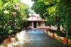 Back Packers Cochin Villa