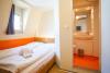 easyHotel Basel City - contactless self check-in