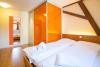 easyHotel Basel City - contactless self check-in