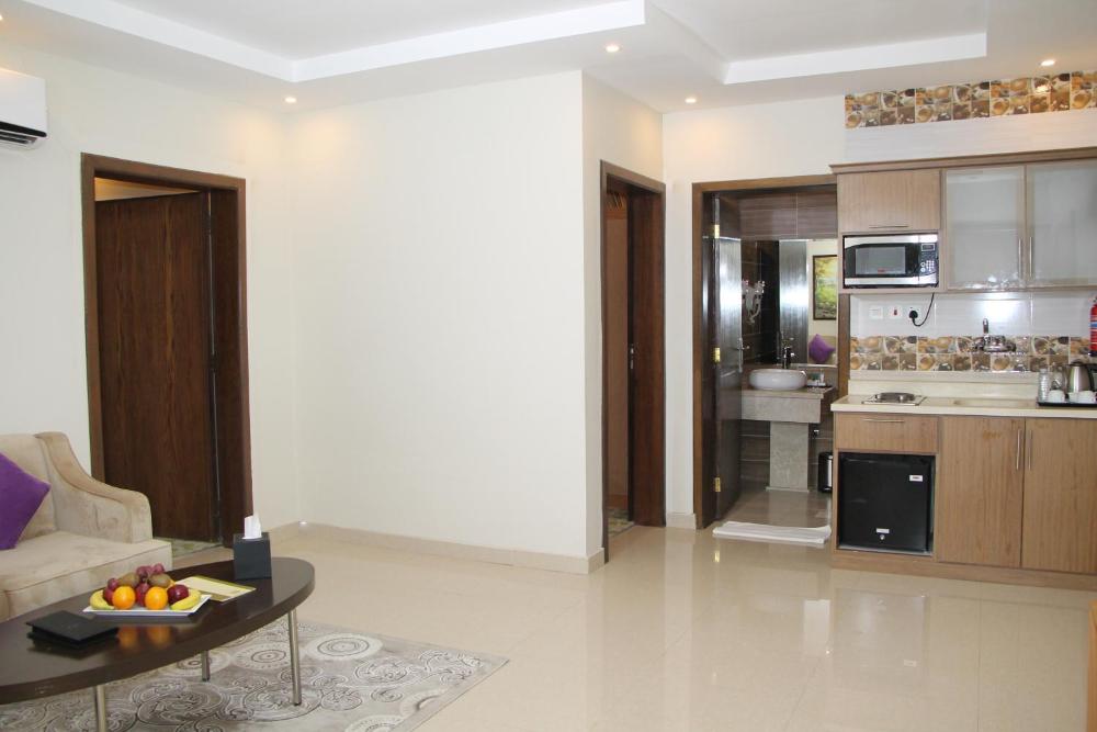 Room image 5