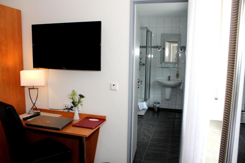 Hotel Benecke Dusseldorfer Hof Prices Photos Reviews Address