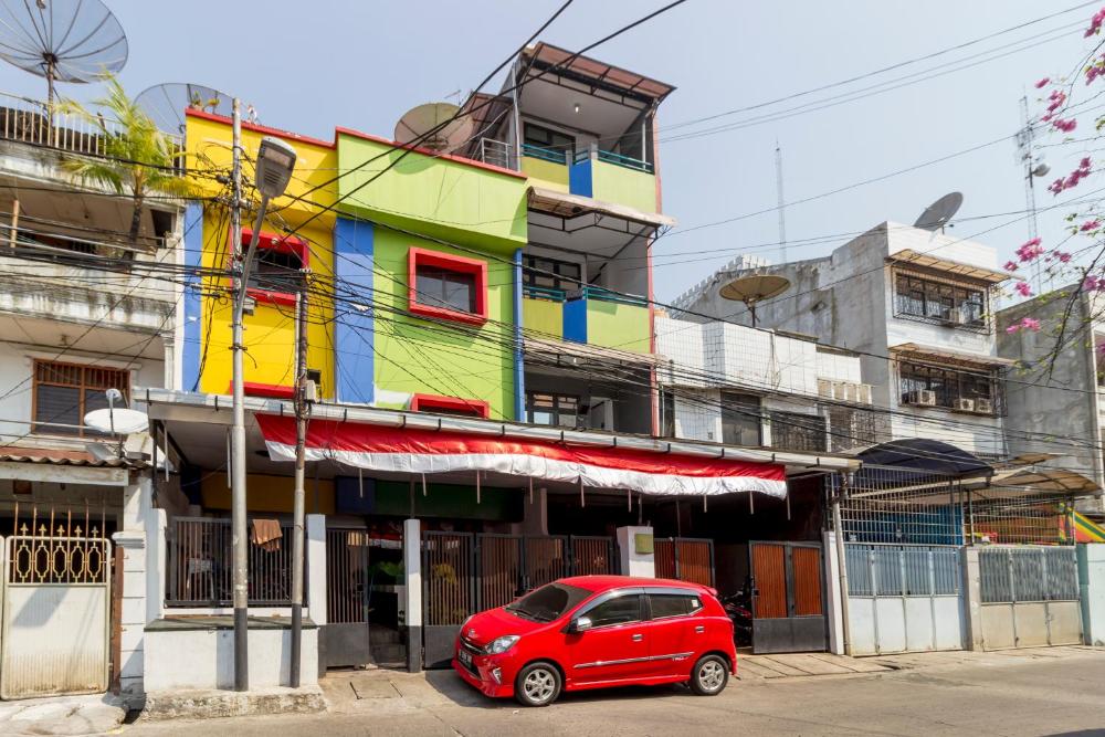 Reddoorz Near Gajah Mada Plaza 2 Prices Photos Reviews Address