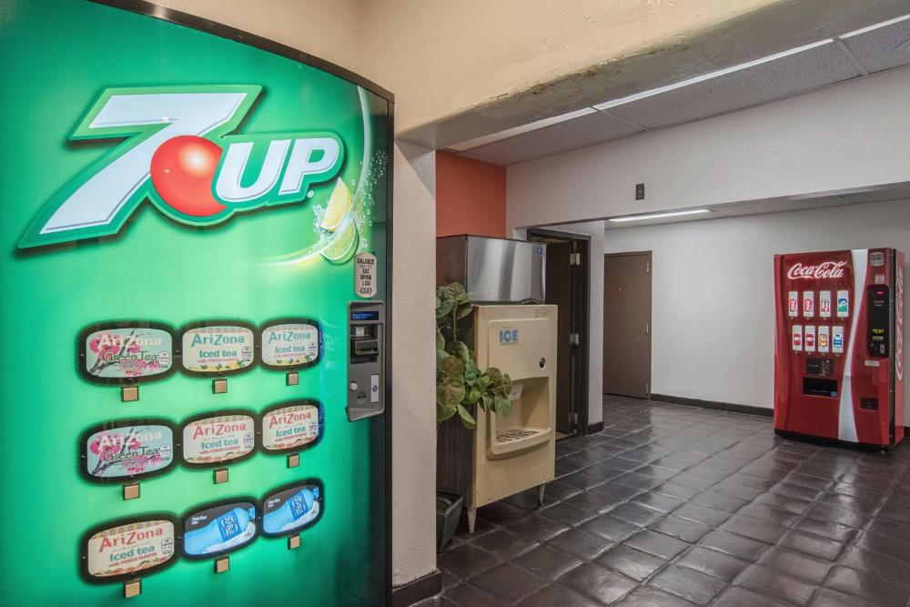 Promo [75% Off] Motel 6 Tucson Airport United States | H.e. Hotel