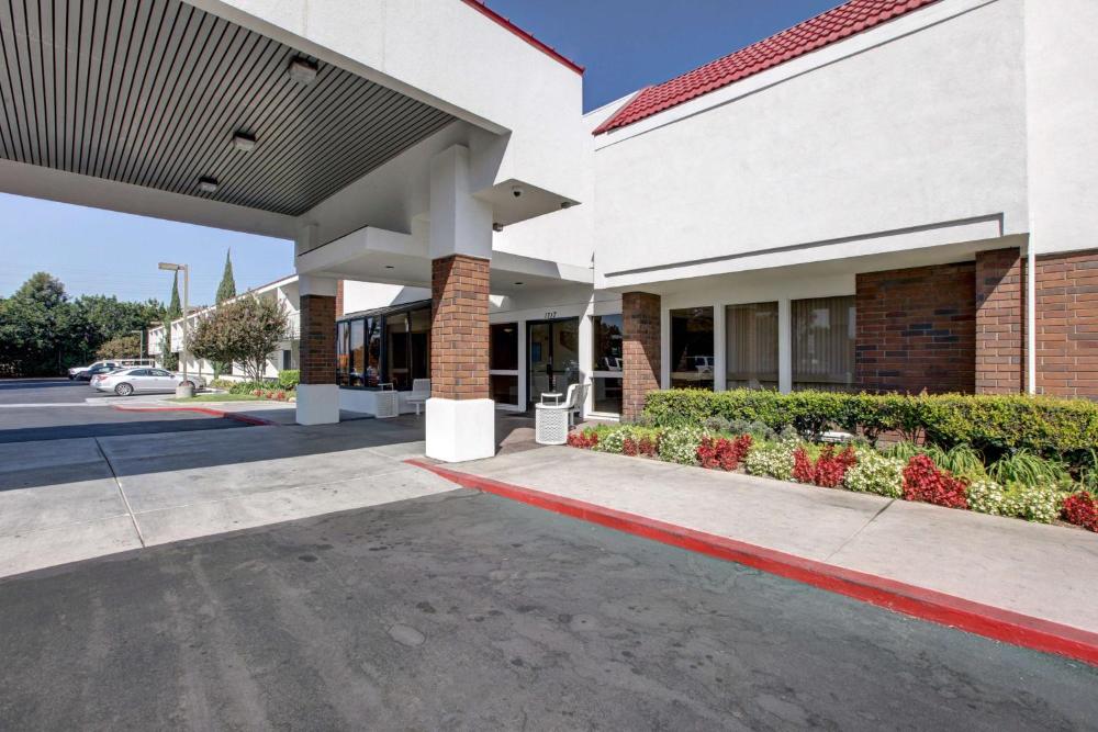 Photo - Motel 6-Santa Ana, CA - Irvine - Orange County Airport