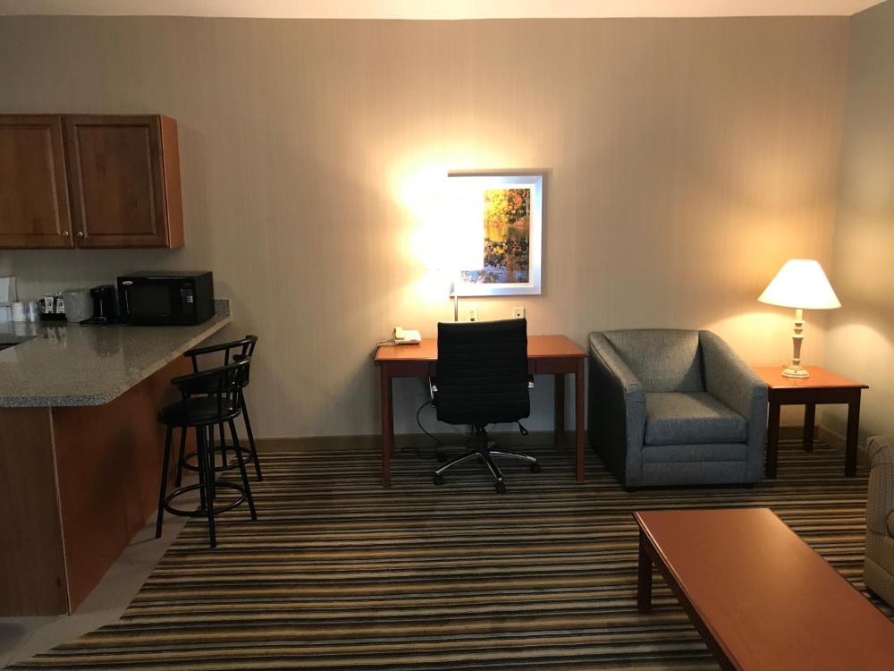 Room Image 4