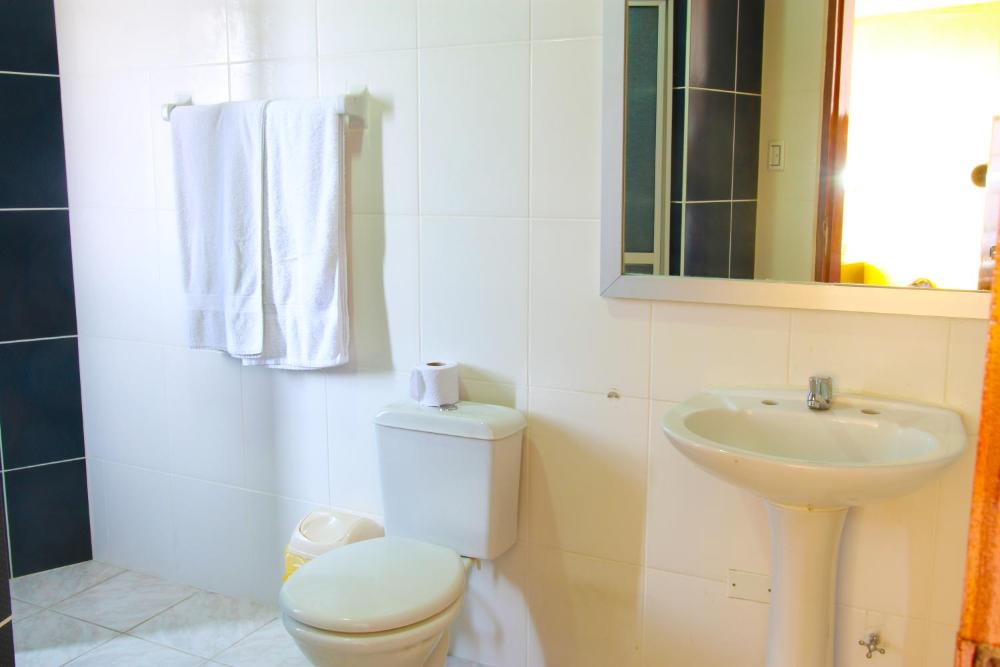 Room image 4