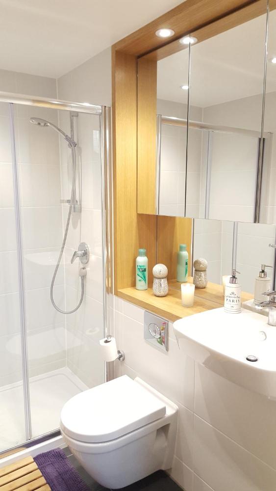 Beautiful Stylish 3 Bedroom Home Canning Town Prices Photos - 