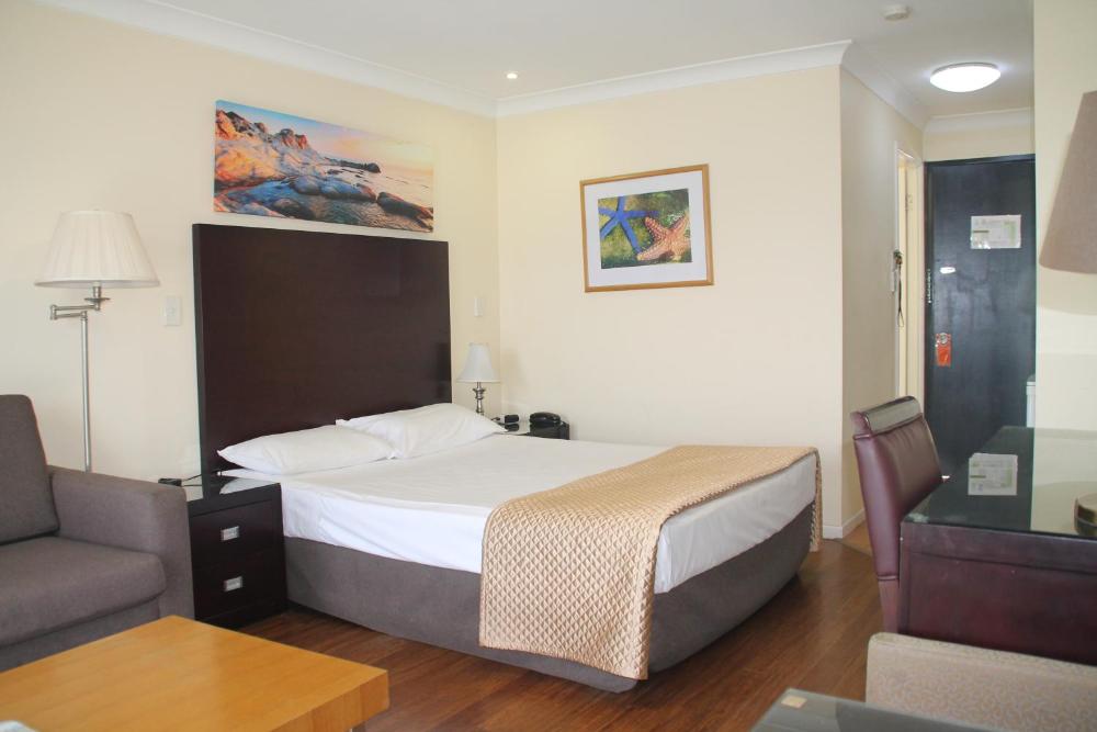Centenary Motor Inn