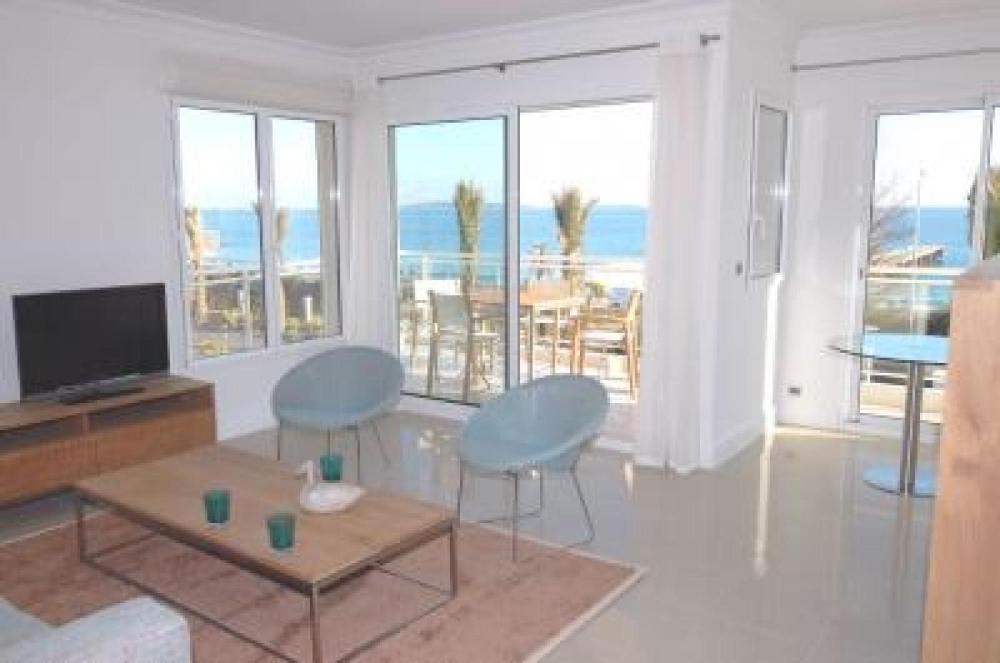 Photo - Stunning 2 Bed, 2 Bath Apt on the Cannes sea front has swimming pool and is a secure modern building