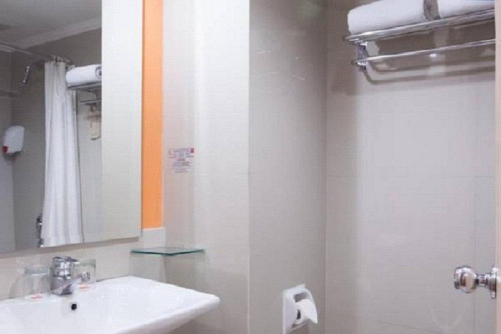 Download Arcadia Hotel Mangga Dua PNG