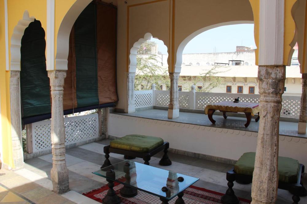 Dera Mandawa Hotel