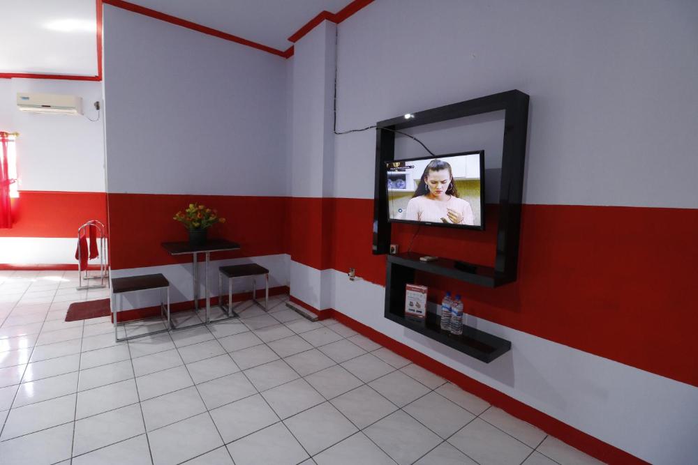 Reddoorz Plus At Samratulangi Manado Prices Photos Reviews - 