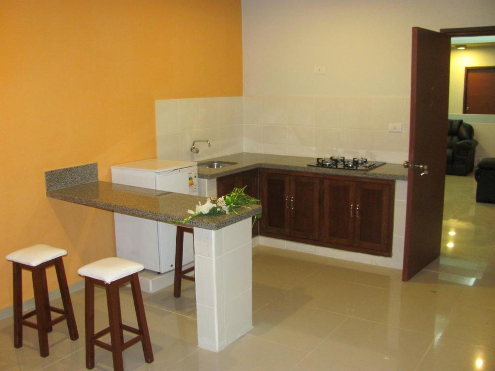 Room image 3