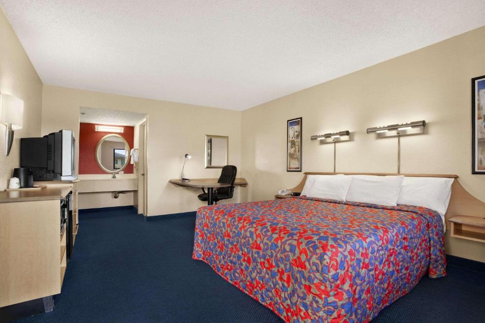 Photo - Days Inn by Wyndham Buena Park