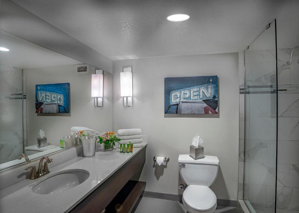 Room Image 4