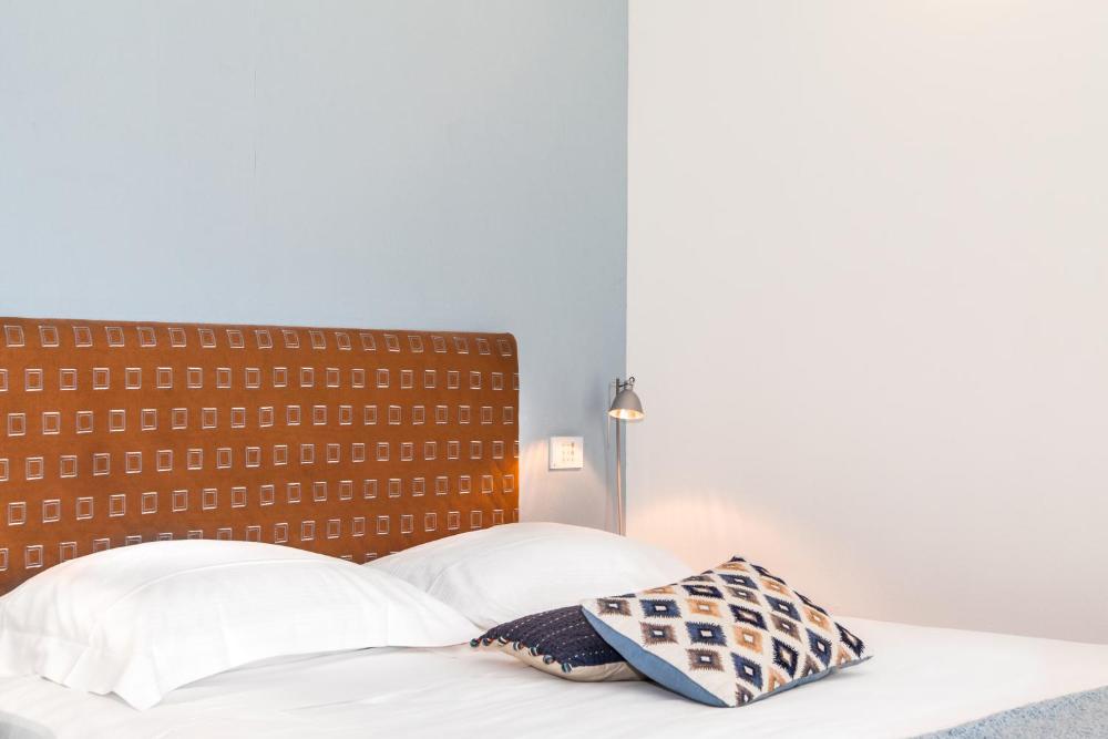 Room image 4