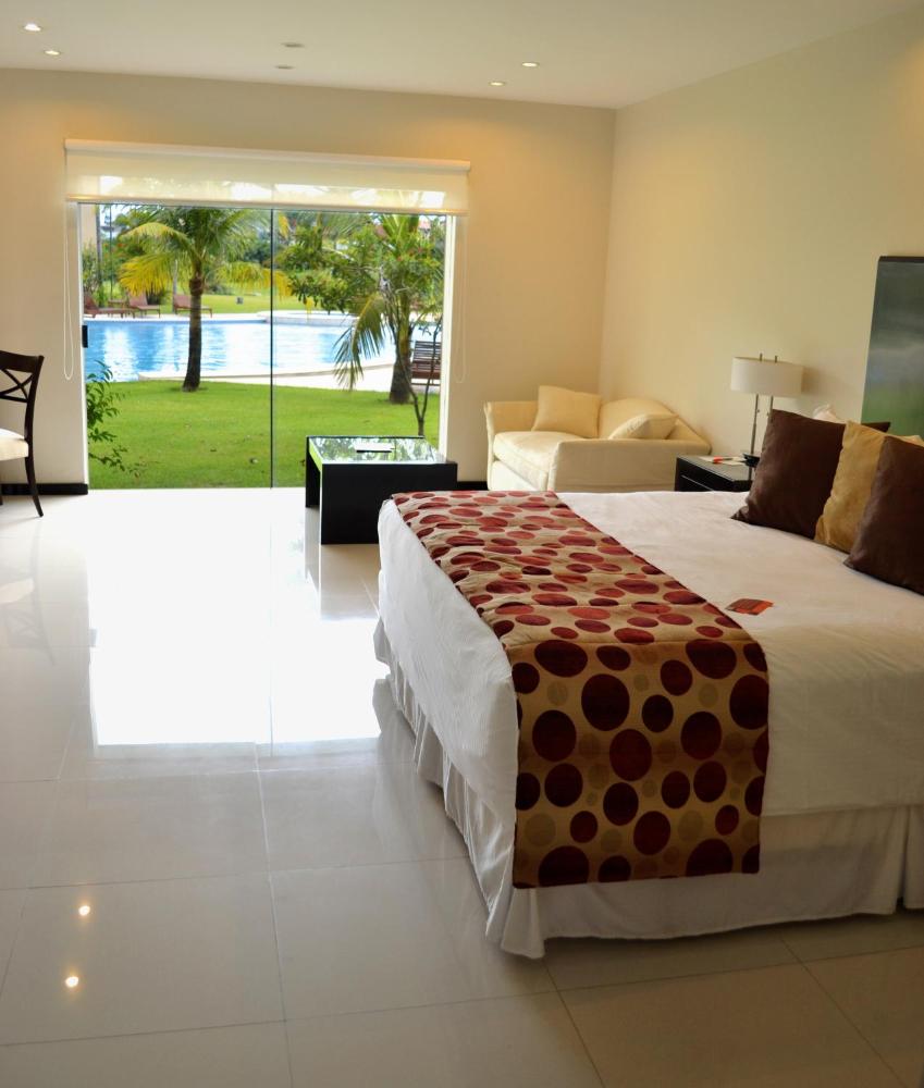 Room image 3
