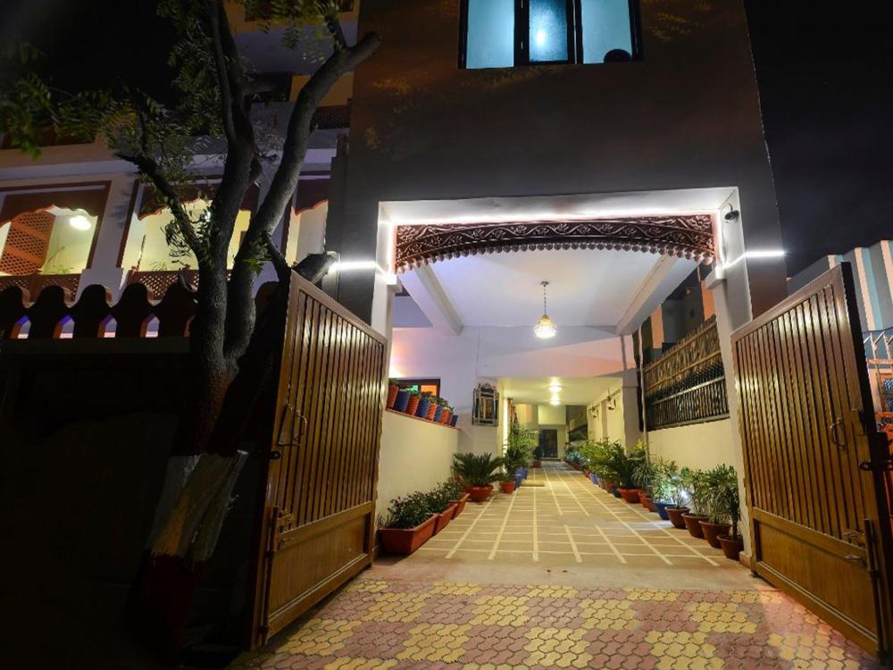 Taj Haveli Agra Hotel