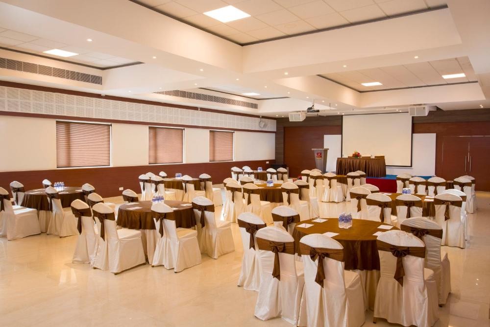 Tgi residency green ridge india