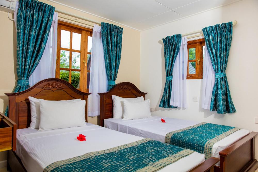 Room image 4