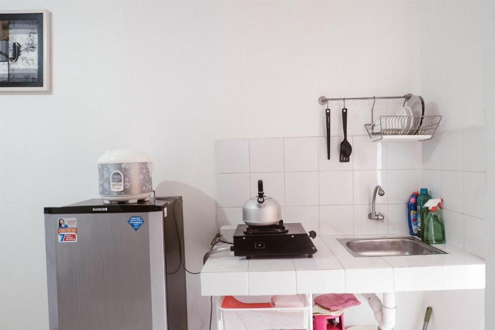Basic Studio Green Palace Kalibata City Apartment By - 
