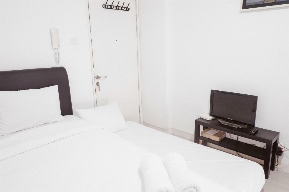 Basic Studio Green Palace Kalibata City Apartment By - 