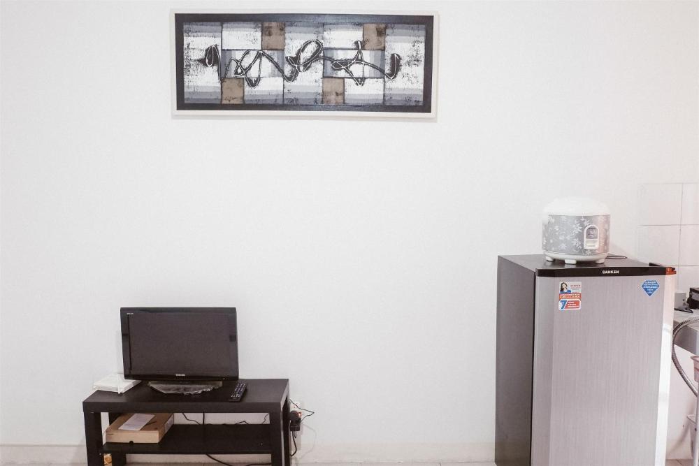 Basic Studio Green Palace Kalibata City Apartment By - 