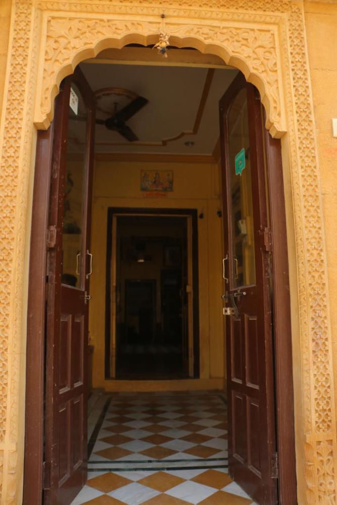 Ratan Hostel