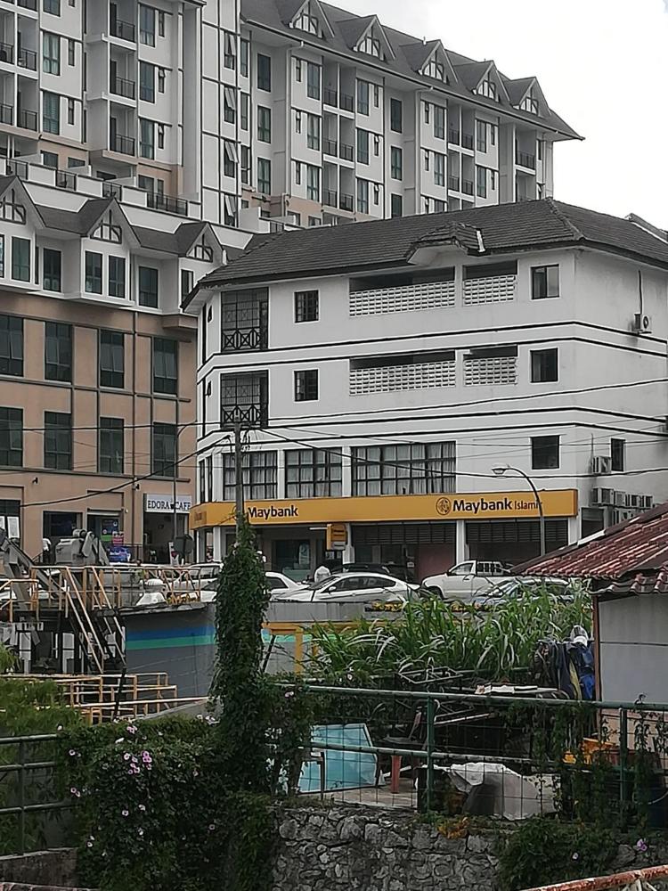 Suriana D Royal Lily Vacation Home Prices Photos Reviews Address Malaysia