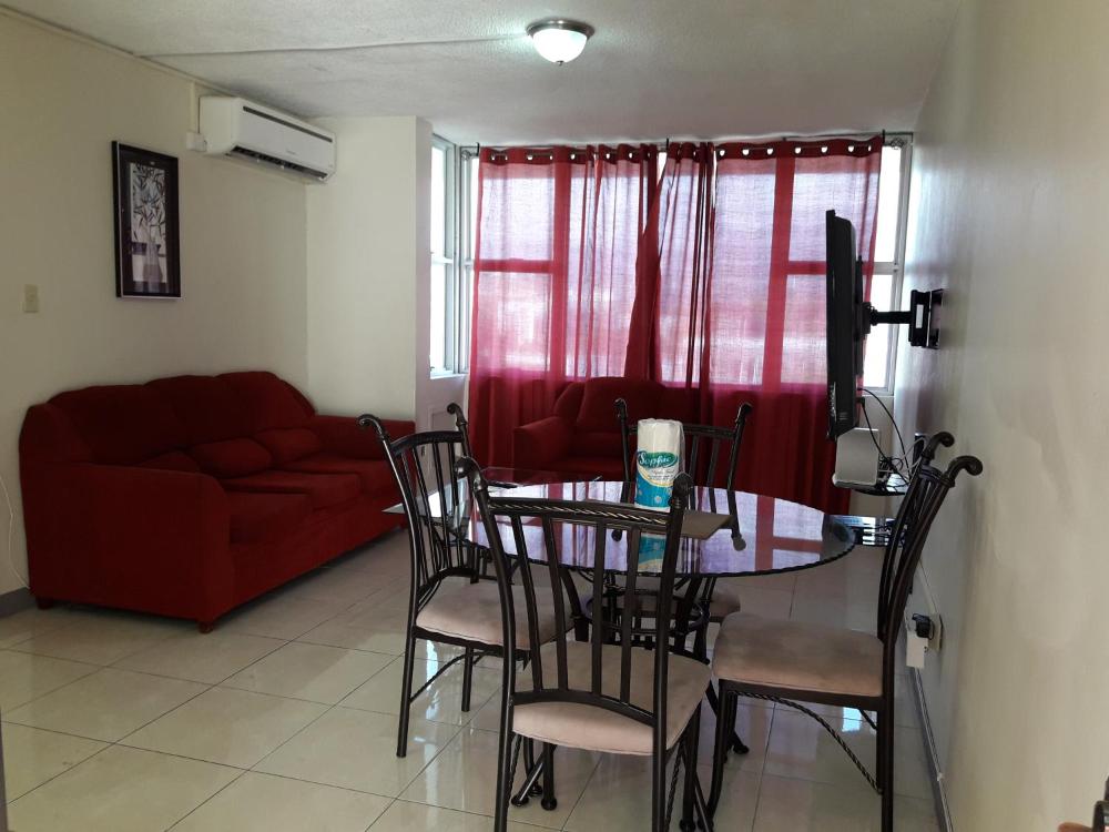 Oxford Manor Apartment 価格 写真 レビュー アドレス ジャマイカ