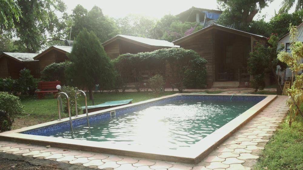 Side Image 2