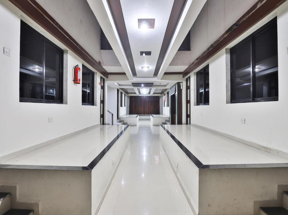 Hotel Ambica