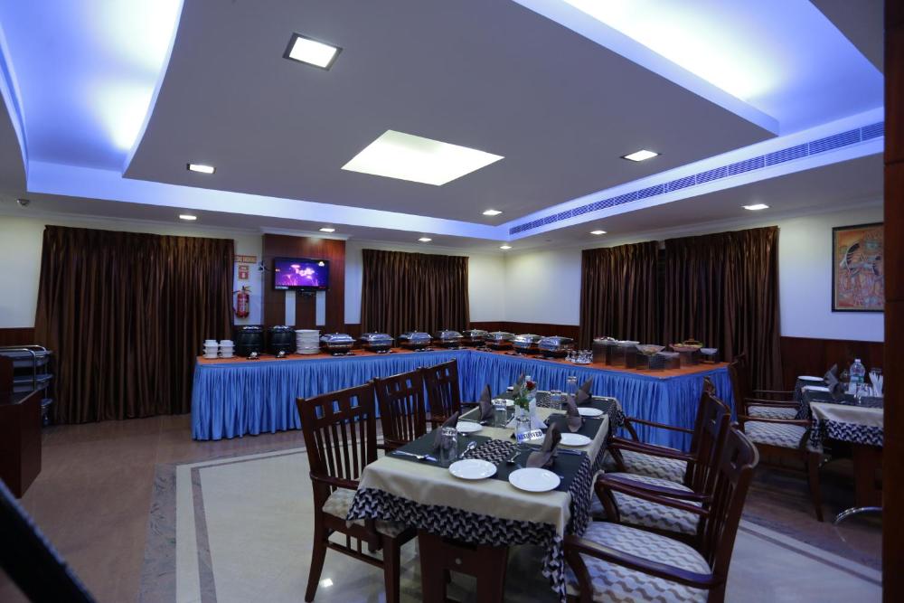 Hotel white city