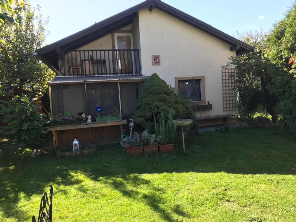 Central Garden House With Parking Lot Prices Photos Reviews