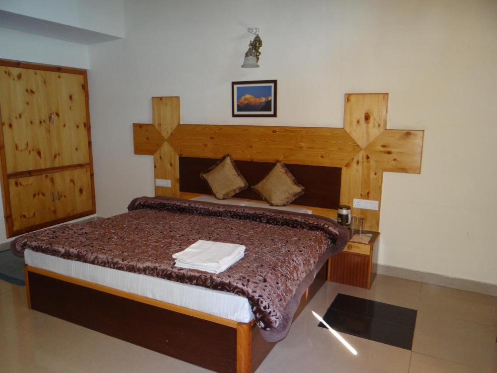 Mountain Trail Manali Hotel
