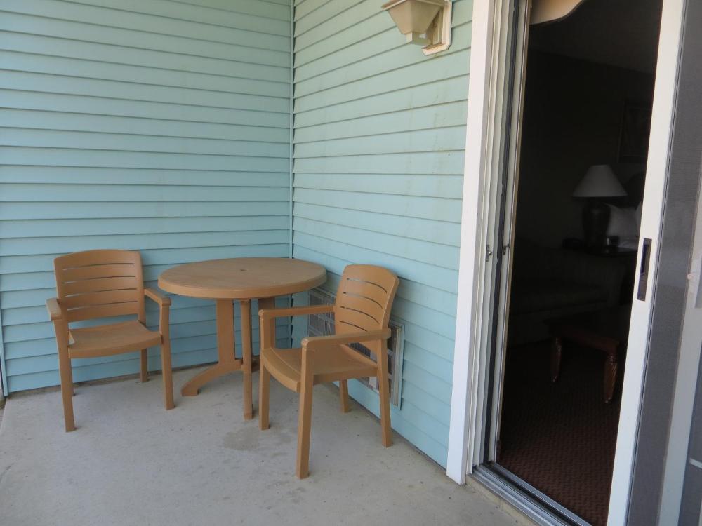 Room image 4