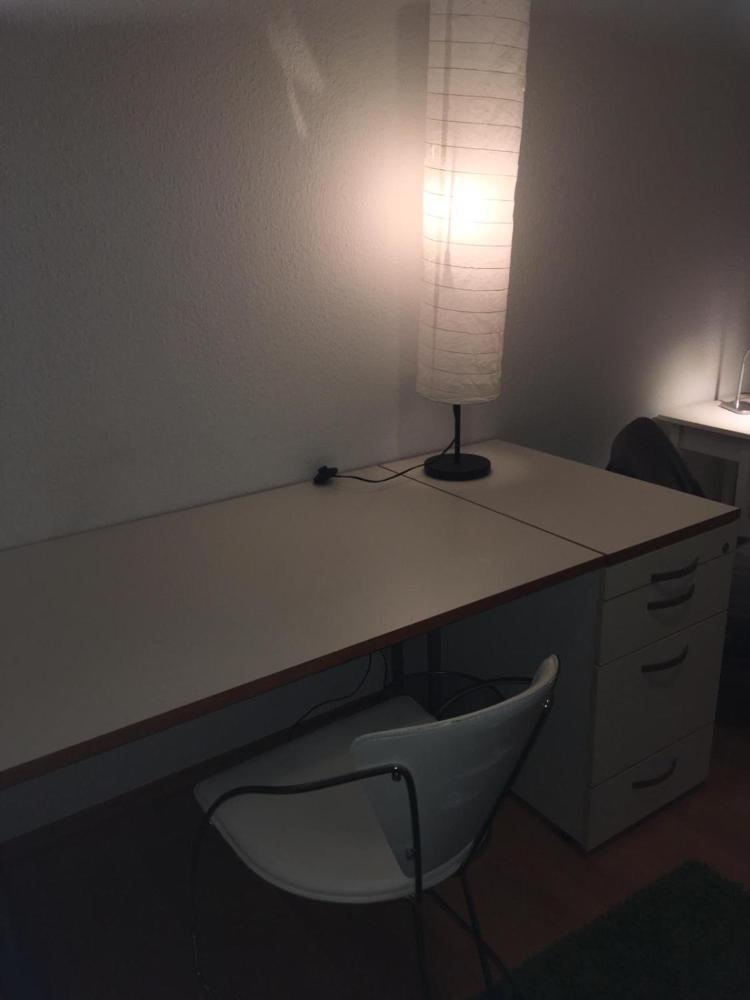 Schones Zimmer In Stuttgart Sillenbuch Prices Photos Reviews