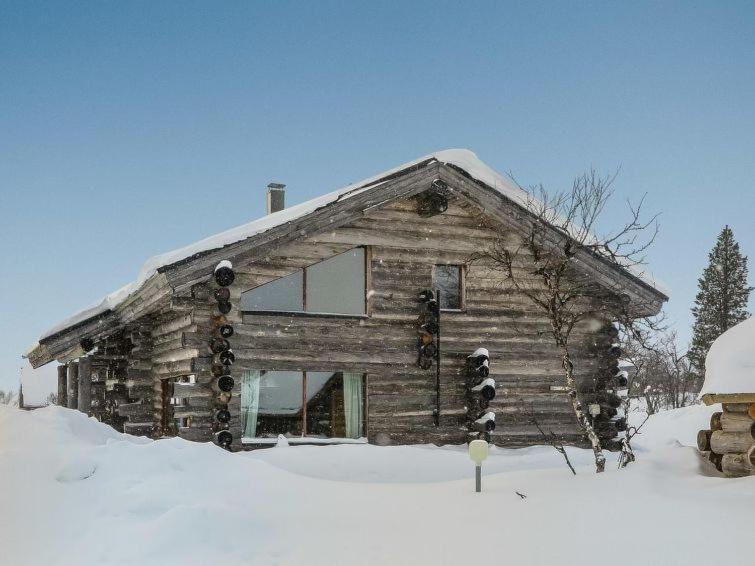 Kaunispaa Villa Sleeps 14 Wifi Prices Photos Reviews Address