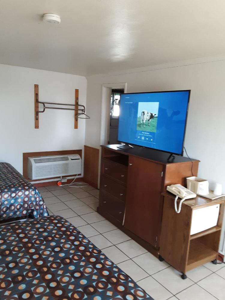 Room image 4