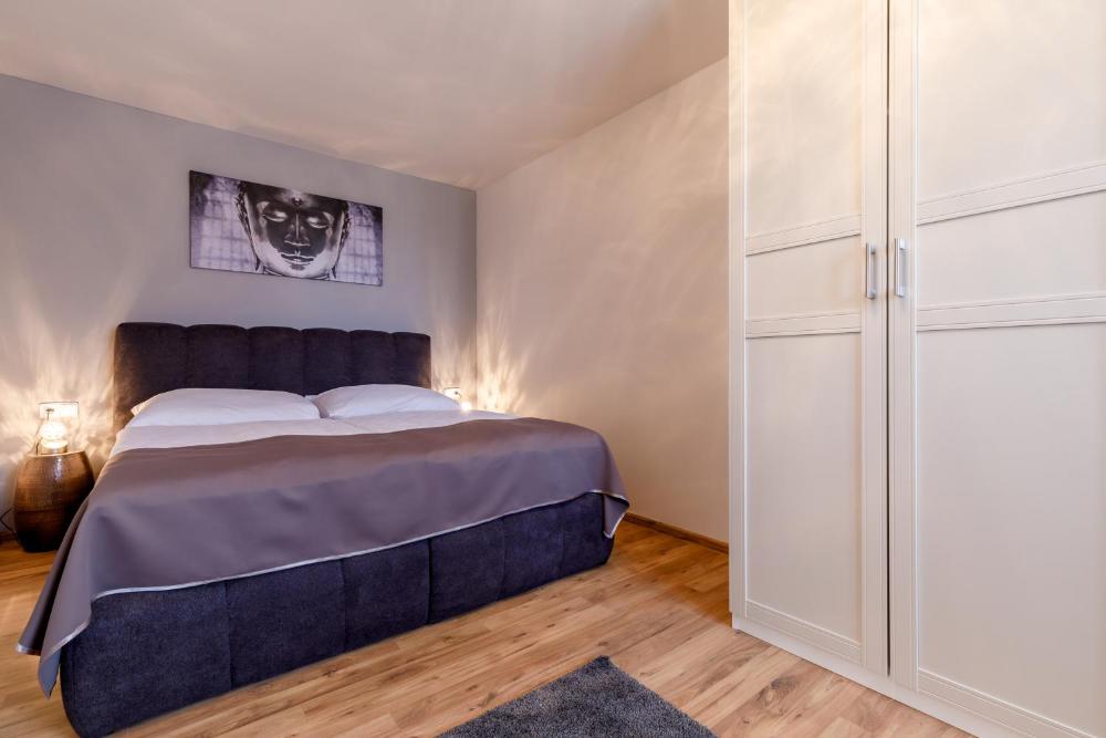 apartments menuet