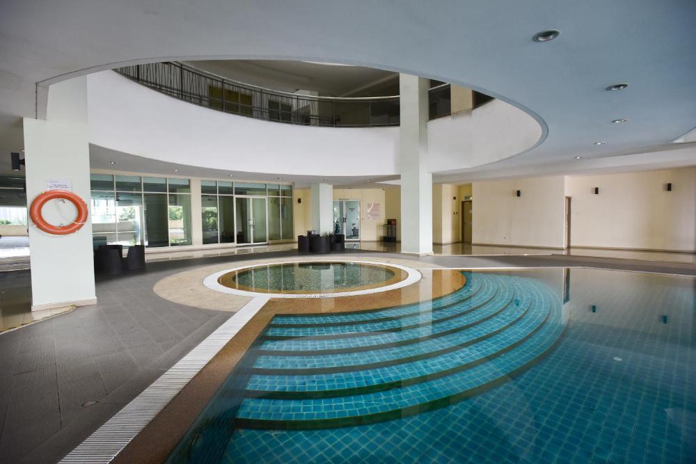 Oyo Home 651 Premium Studio 231 Tr Suite Prices Photos Reviews Address Malaysia