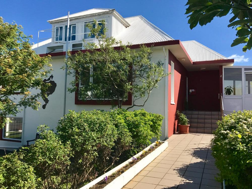 guesthouse arny