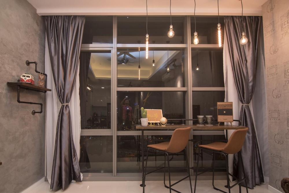 Paradigm Mall Beside New World Hotel Shuttle Bus Lrt Kelana Jaya Airport Prices Photos Reviews Address Malaysia