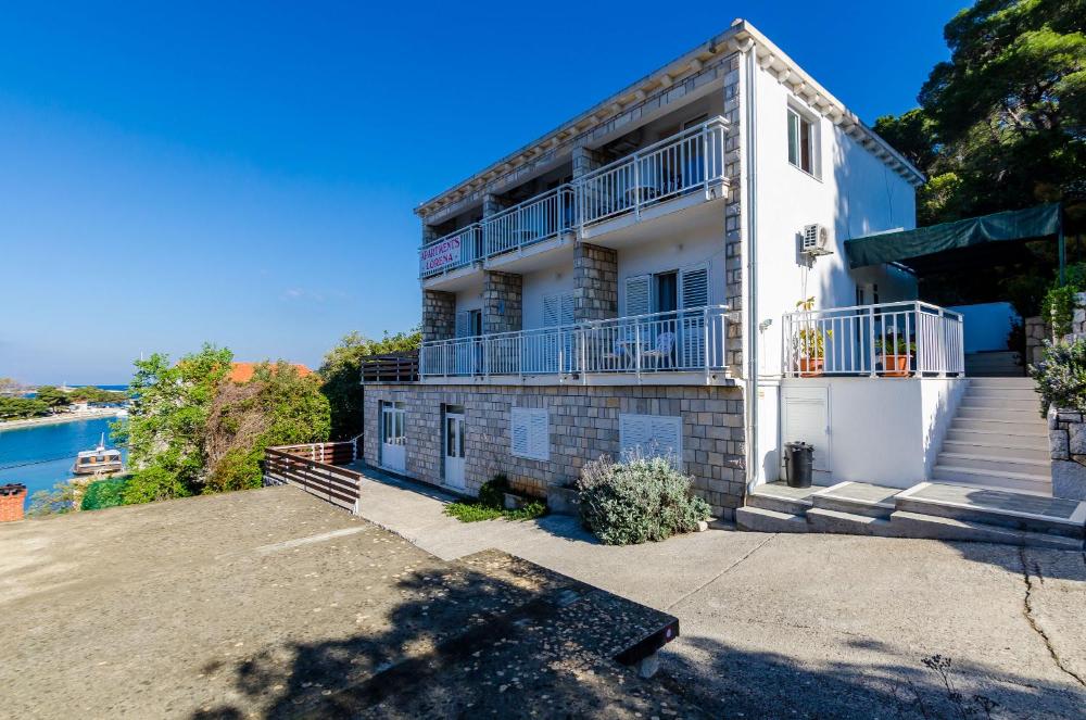 apartments lorena mljet