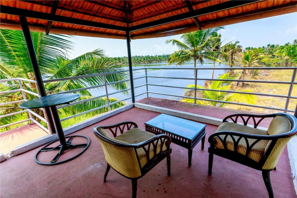 Renai Greenfields Kumarakom