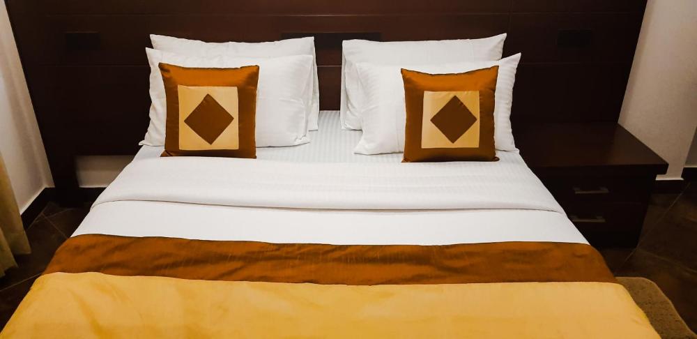 Room Image 2